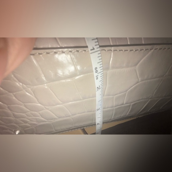 Michael Kors Leather Satchel Dove Grey Croc Embossed Dillon Purse NWOT - Picture 8 of 13